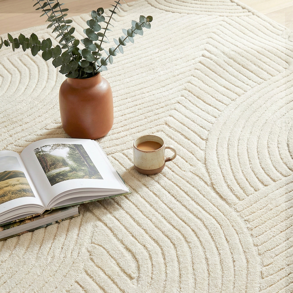 Tapis géométrique en relief — 200 × 140 cm, crème — photo 9