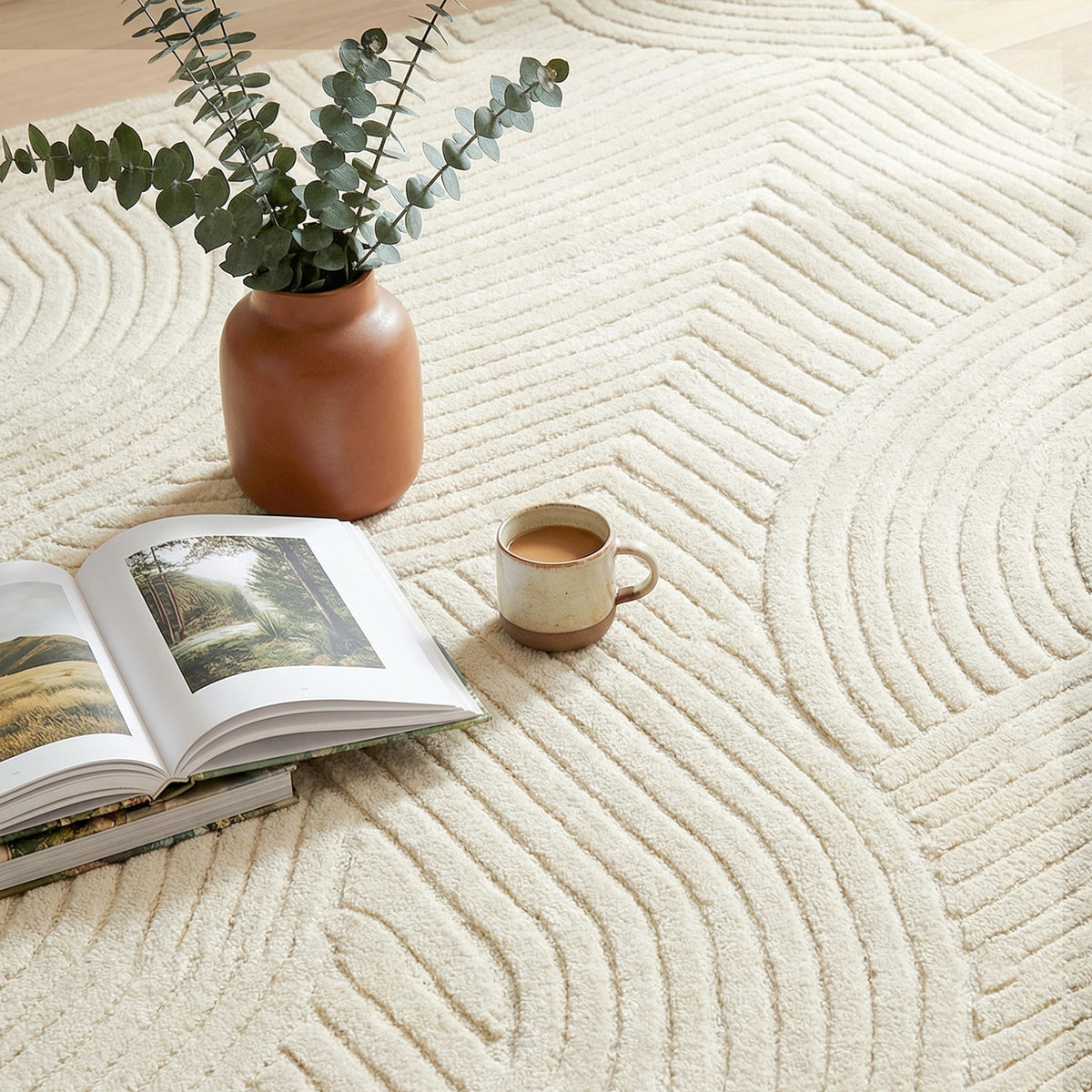 Tapis géométrique en relief — 200 × 140 cm, crème — photo 9