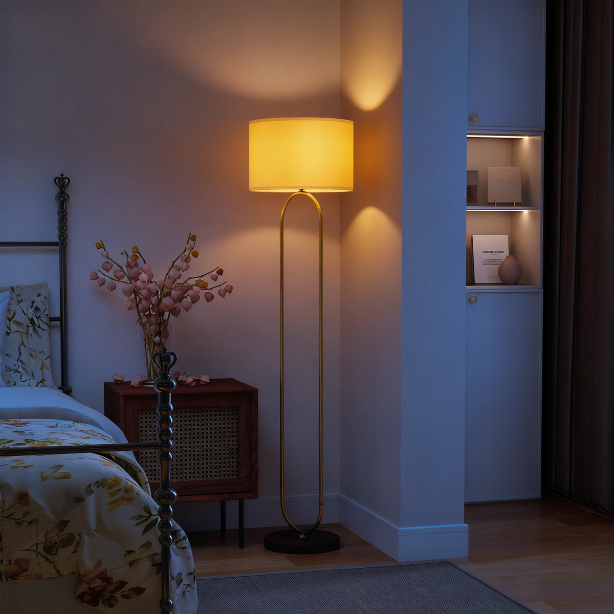 Lampadaire ovale doré, abat-jour effet lin — 156 cm — vue 2